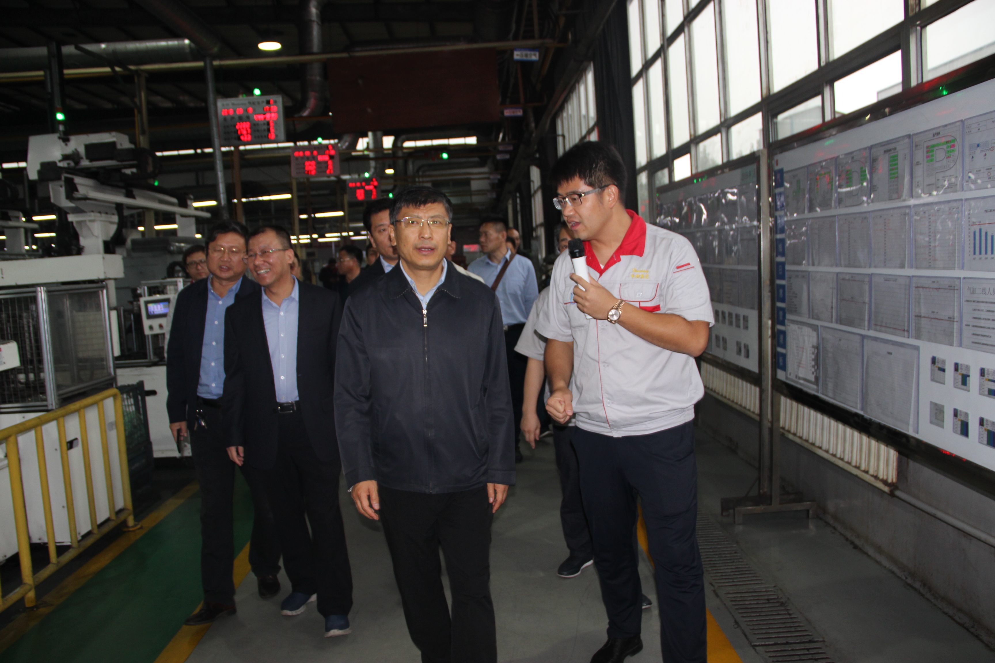 省委組織部副部長、省人社廳廳長盧建明一行到我司調(diào)研指導(dǎo)