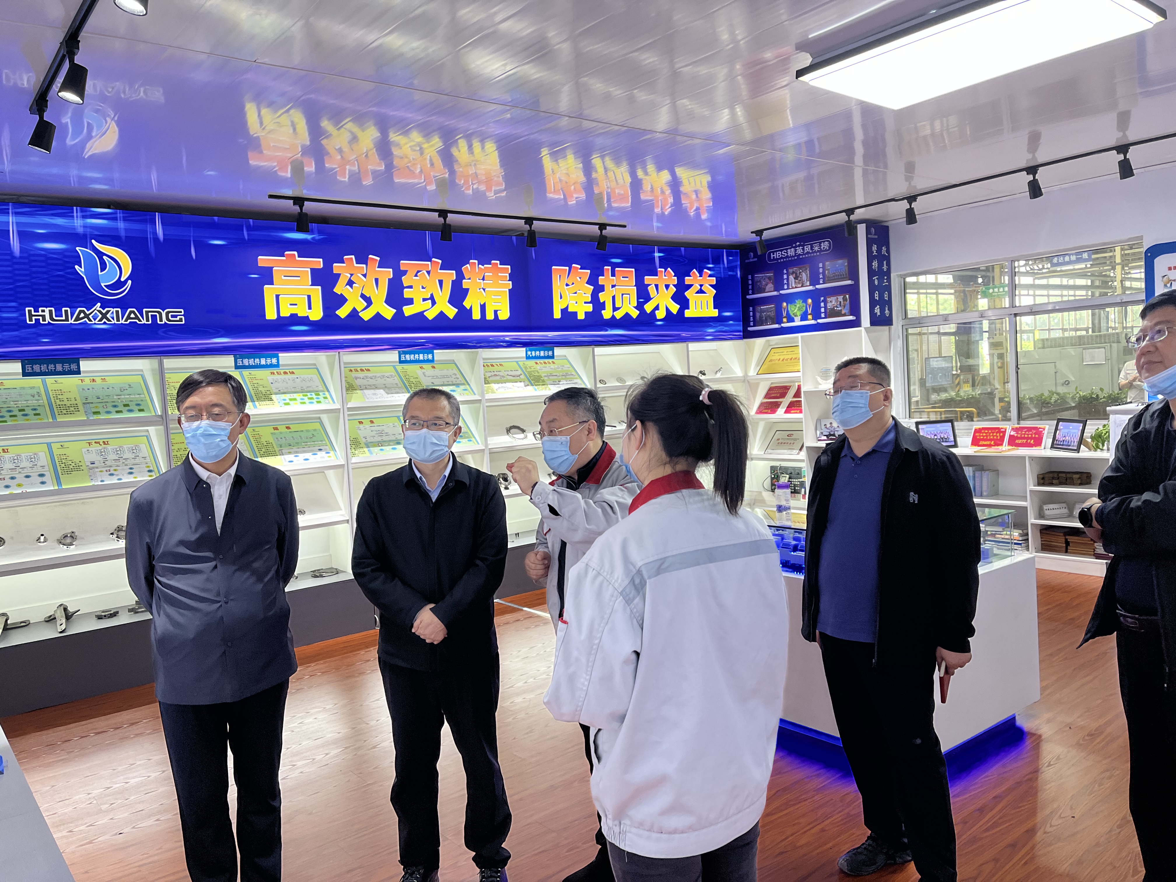 縣委常委、紀(jì)委書記、監(jiān)委主任張朝暉一行來我司就包聯(lián)項目進(jìn)行調(diào)研